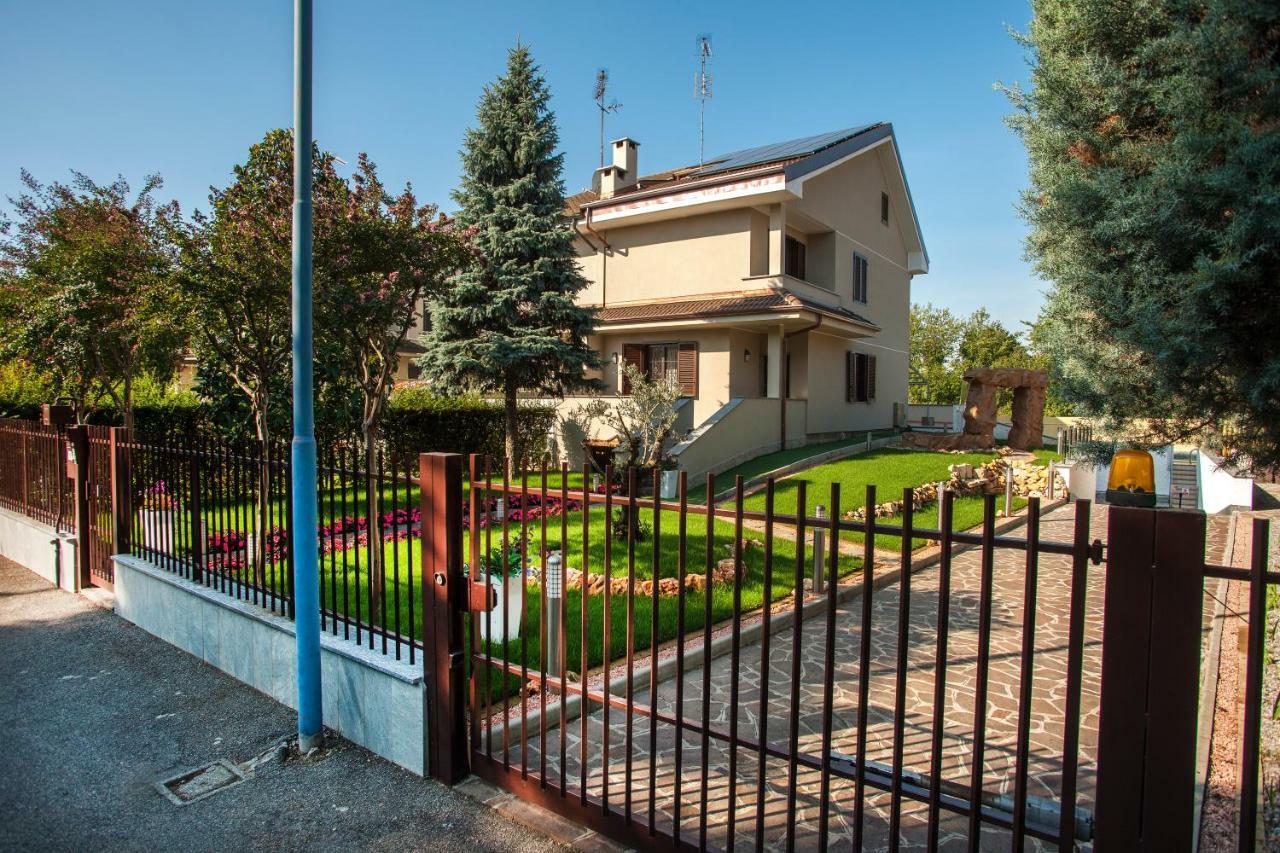 B&B Villa Aurora Brugherio Extérieur photo